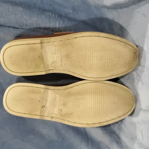 Vionic brown leather boat dock shoes Lloyd