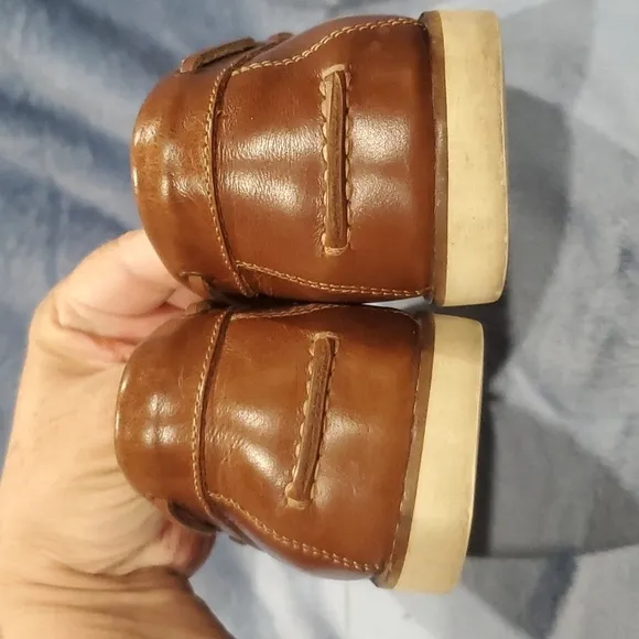 Vionic brown leather boat dock shoes Lloyd