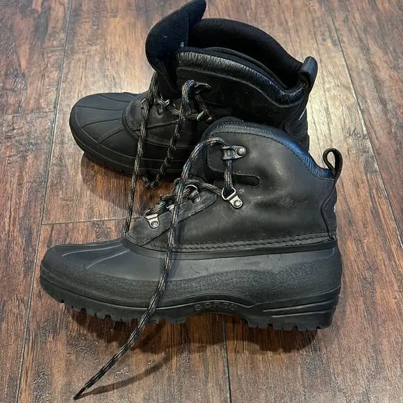 VTG made in Canada sorely short duck boots removable liner in GUC size 8 W