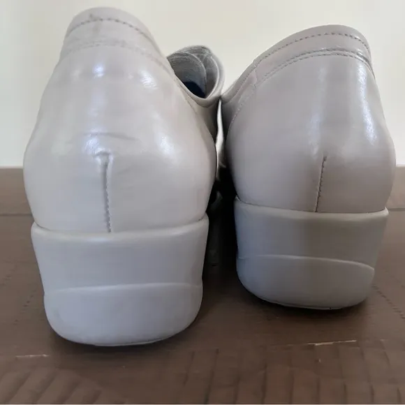 Waldlaufer Welte K Women’s Cream Strap Leather Comfort Shoes - Size 7