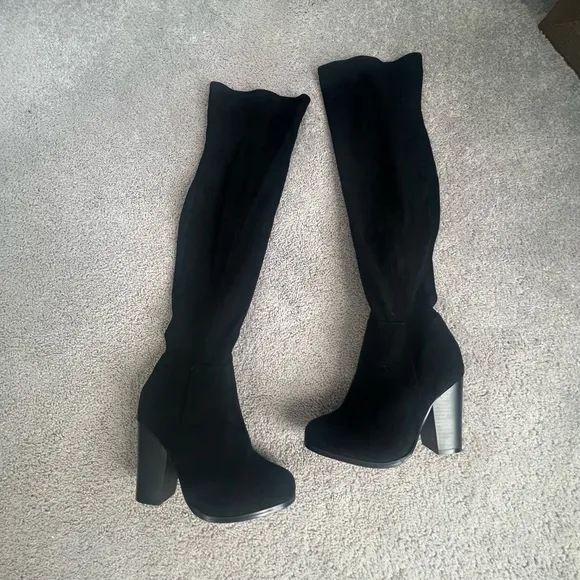 Women's Black Knee-High Boots