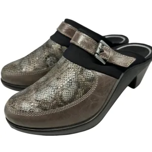 Women's Brown Slip-On Clogs