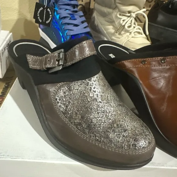 Women's Brown Slip-On Clogs