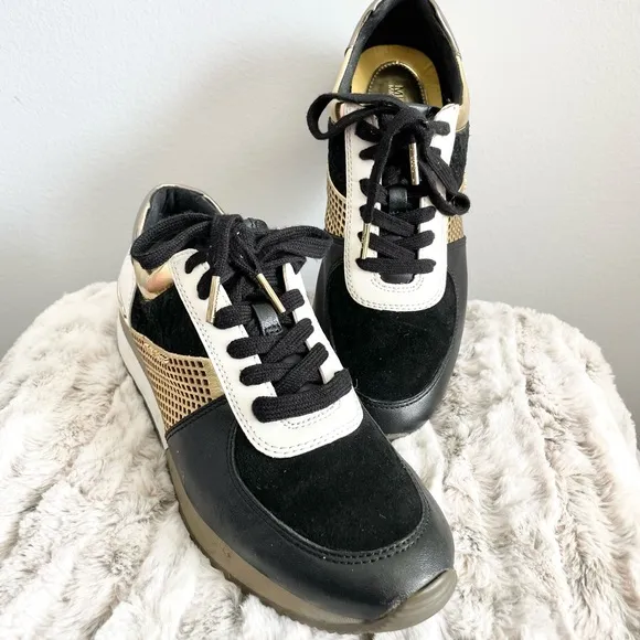 Women’s MICHAEL KORS Embellished Embossed Leather and Canvas Trainer Size 8