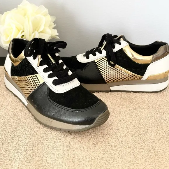 Women’s MICHAEL KORS Embellished Embossed Leather and Canvas Trainer Size 8