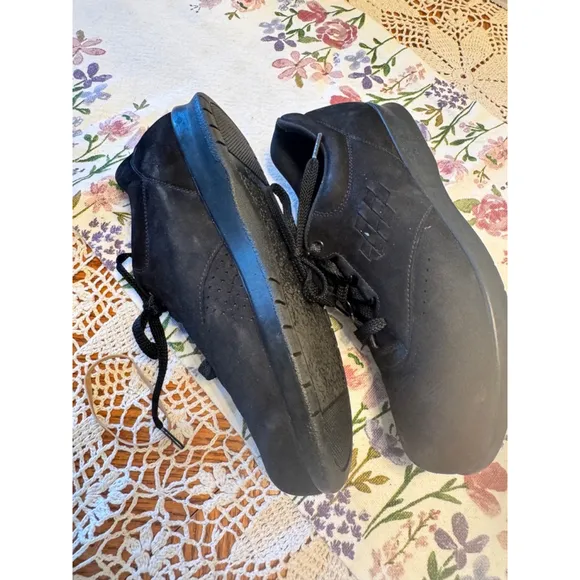 Women's SAS Black Leather Comfort Shoes Size 8W