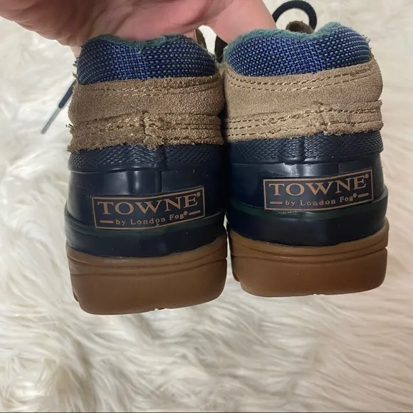 Women’s Towne by London Fog duck shoes Size 7