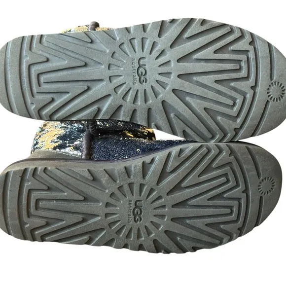 Women’s UGG Classic short boots | blue/silver sequined | Size 7