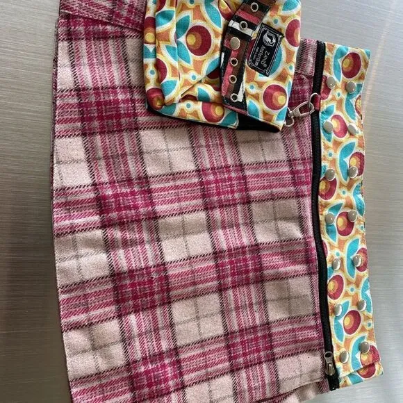 Zane Amsterdam reversible wrap miniskirt with detachable purse. Fits any size.