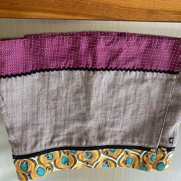 Zane Amsterdam reversible wrap miniskirt with detachable purse. Fits any size.