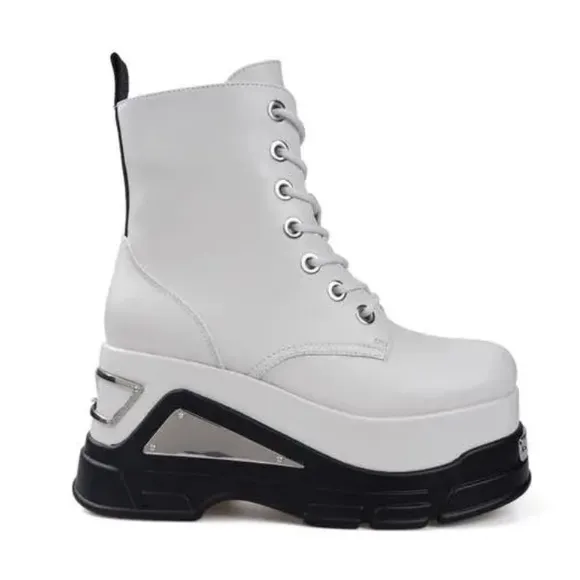 ZIGI Cataleya Platform Combat Lace Up Chunky Biker Boot White Leather $350 US 7