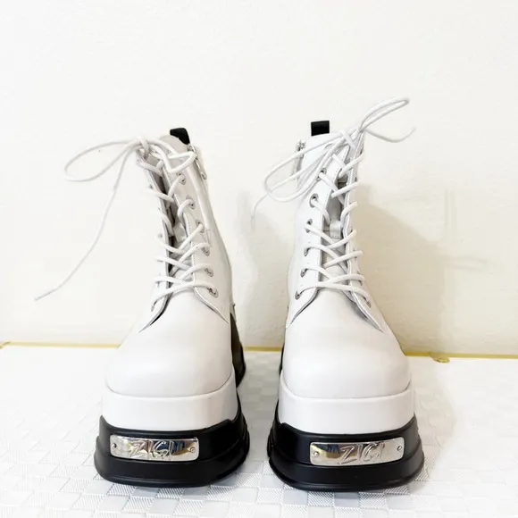 ZIGI Cataleya Platform Combat Lace Up Chunky Biker Boot White Leather $350 US 7